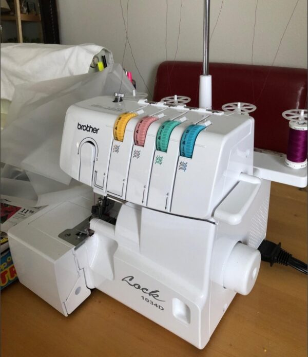 Serger sewing Machine